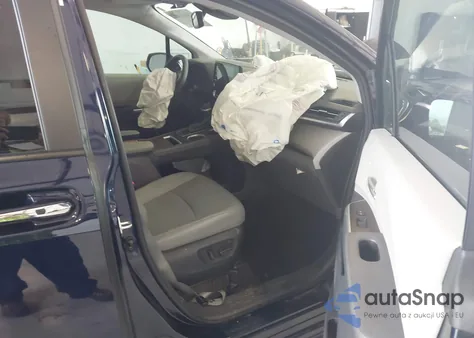 2023 Toyota Sienna Xle z USA, uszkodzony, nr VIN 5TDYRKEC2PS145751